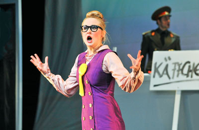 Melanie Spitau in Orpheus in der Unterwelt. Foto: Horst Schmeck