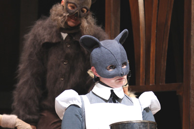 Melanie Spitau in The English Cat